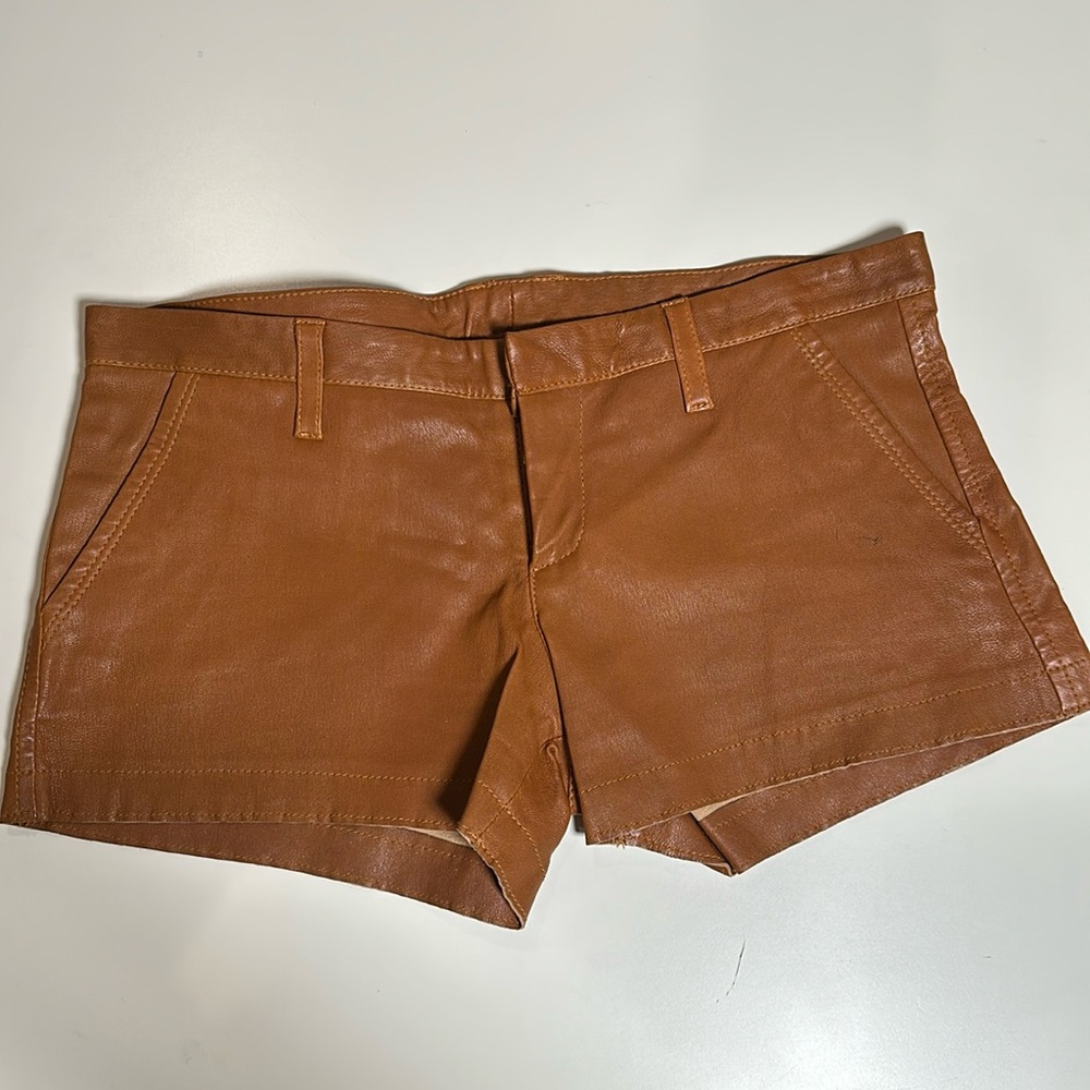 Brown Leather Shorts – 100% Stretchable Leather, Size 40 (Very Good Condition)